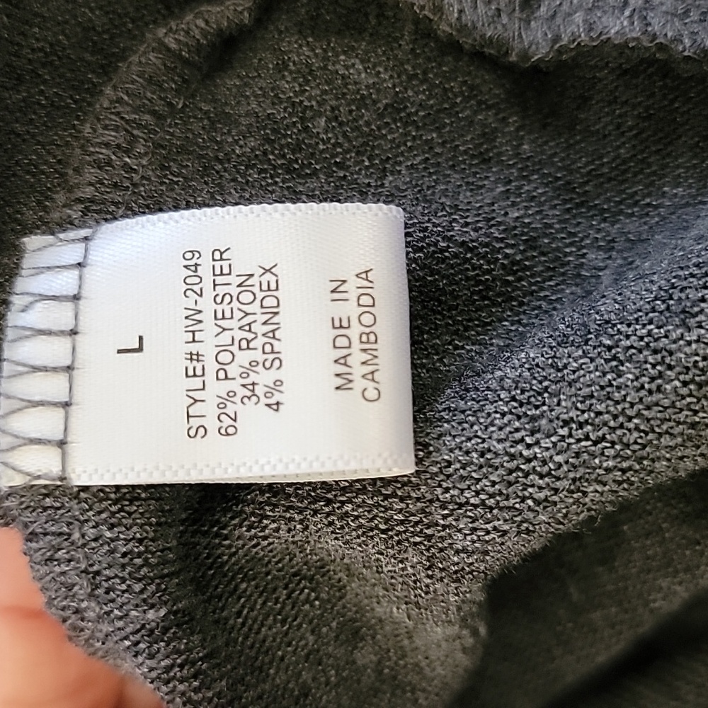 Gray button-up cardigan - Picture 4 of 4